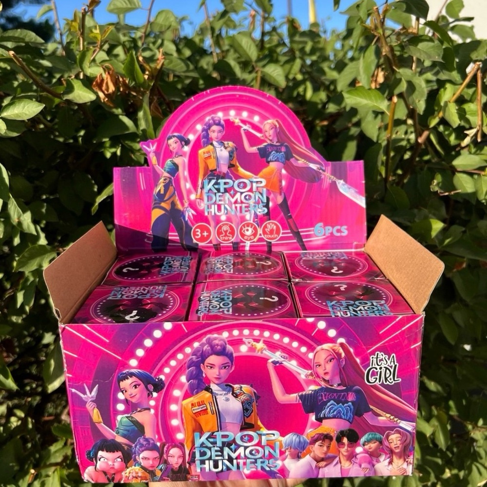KPOP Demon Hunters Blind boxes 1 per listing